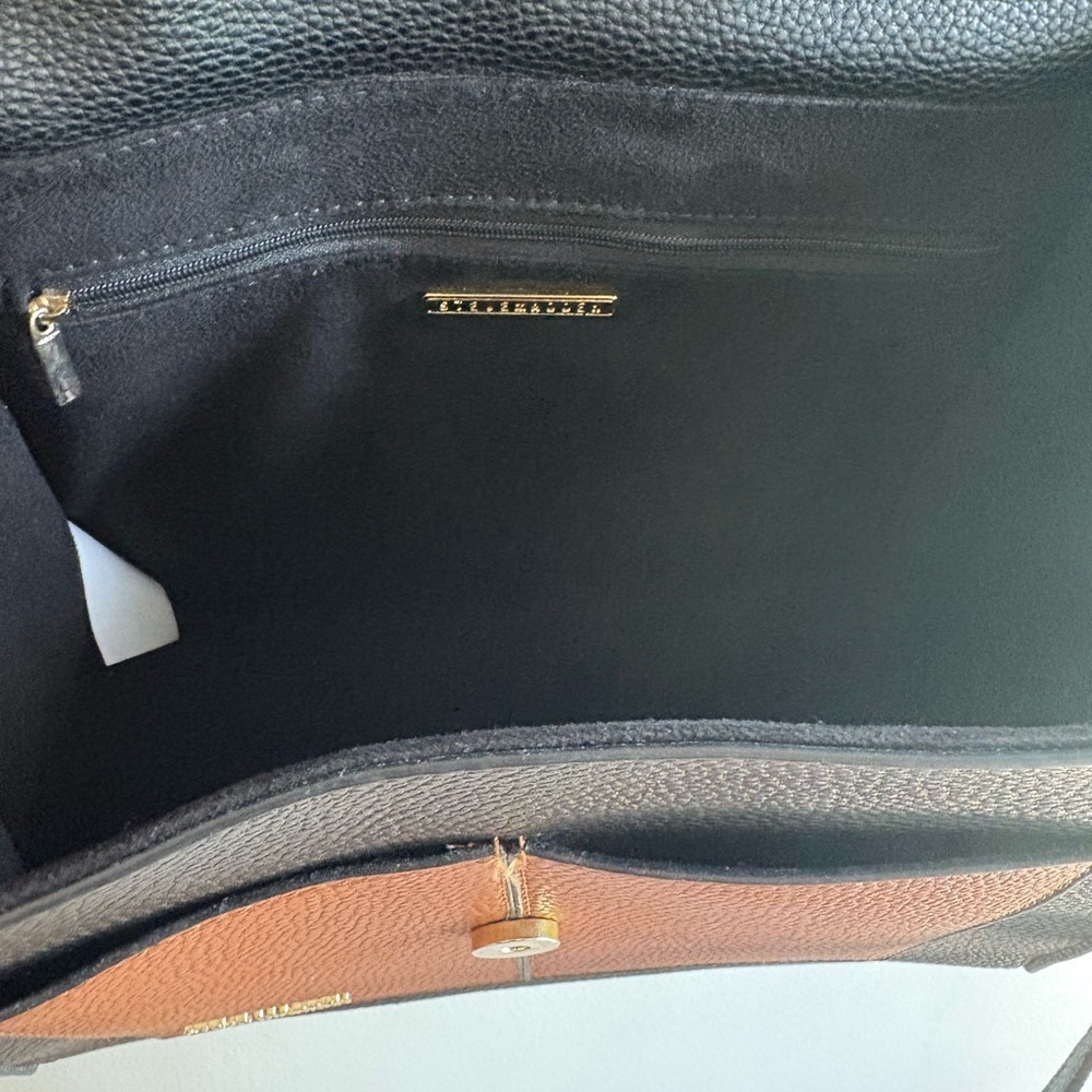 Steve Madden Women's Purse with Gold-Tone Hardware Shoulder Strap And Handle - Picture 6 of 8
